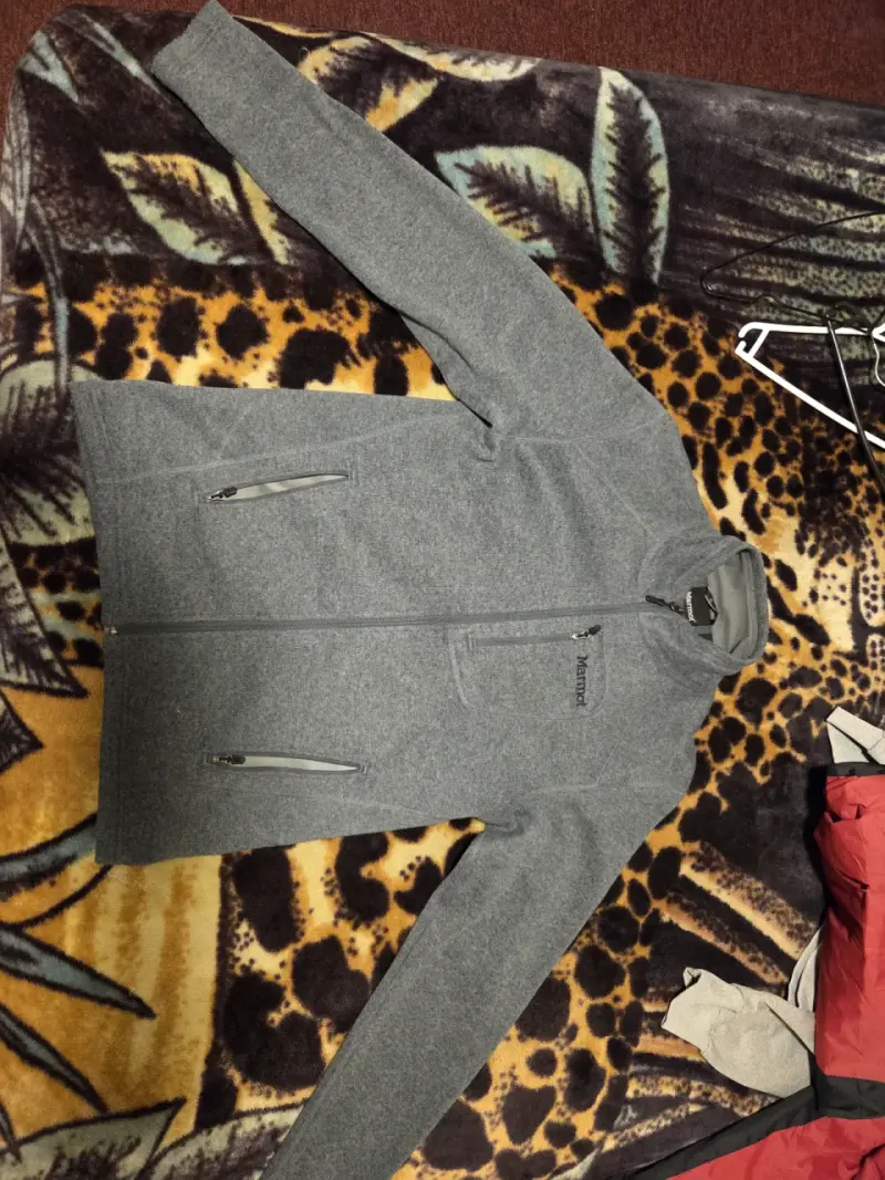 Chaqueta de lana gris Marmot para hombre