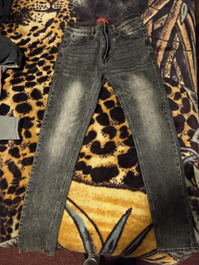 Jeans gris oscuro para hombre