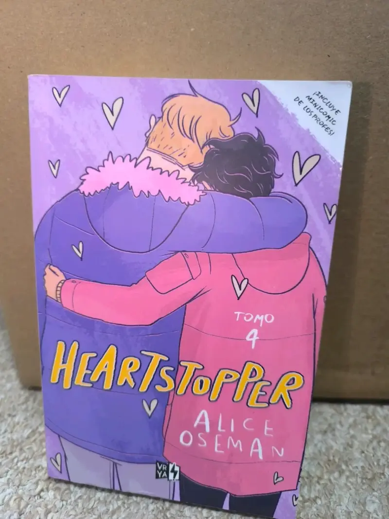 Libro Heartstopper Tomo 4 de Alice Oseman