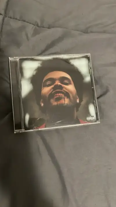 Colección de CDs de The Weeknd - miniatura 4