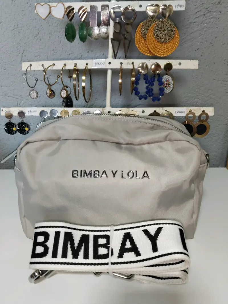 Bolso cruzado Bimba y Lola beige con correa ajustable