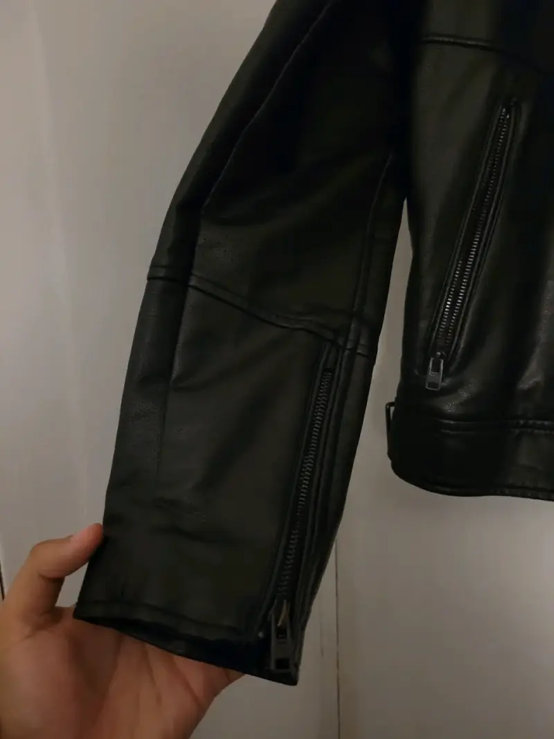 Chaqueta de cuero negra para hombre marca MANGO - 2