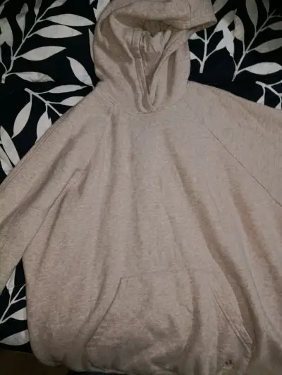 Polera Negra Ellesse con Detalles Brillantes - miniatura 2