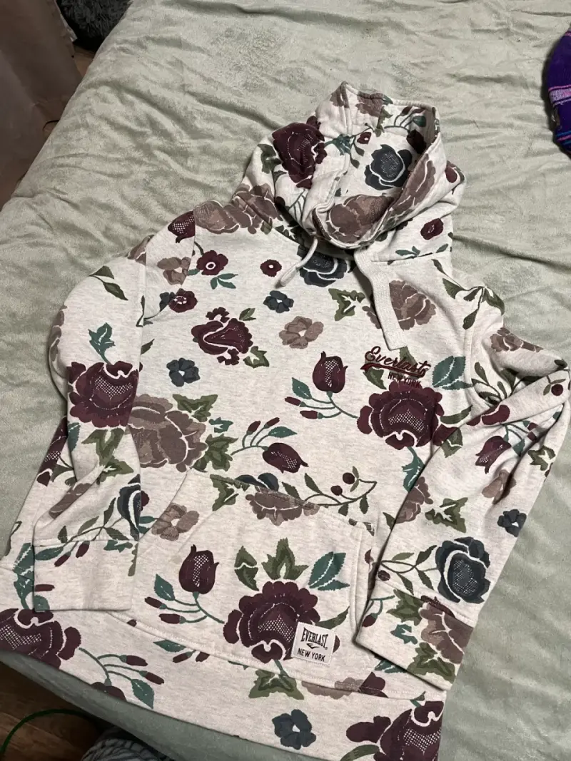 Polerón con cuello floral Everlast para mujer