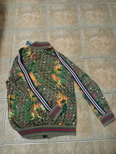 Conjunto deportivo estampado de tigres para hombre - miniatura 2