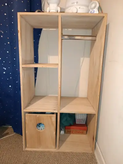 Closet Montessori de madera - miniatura 5