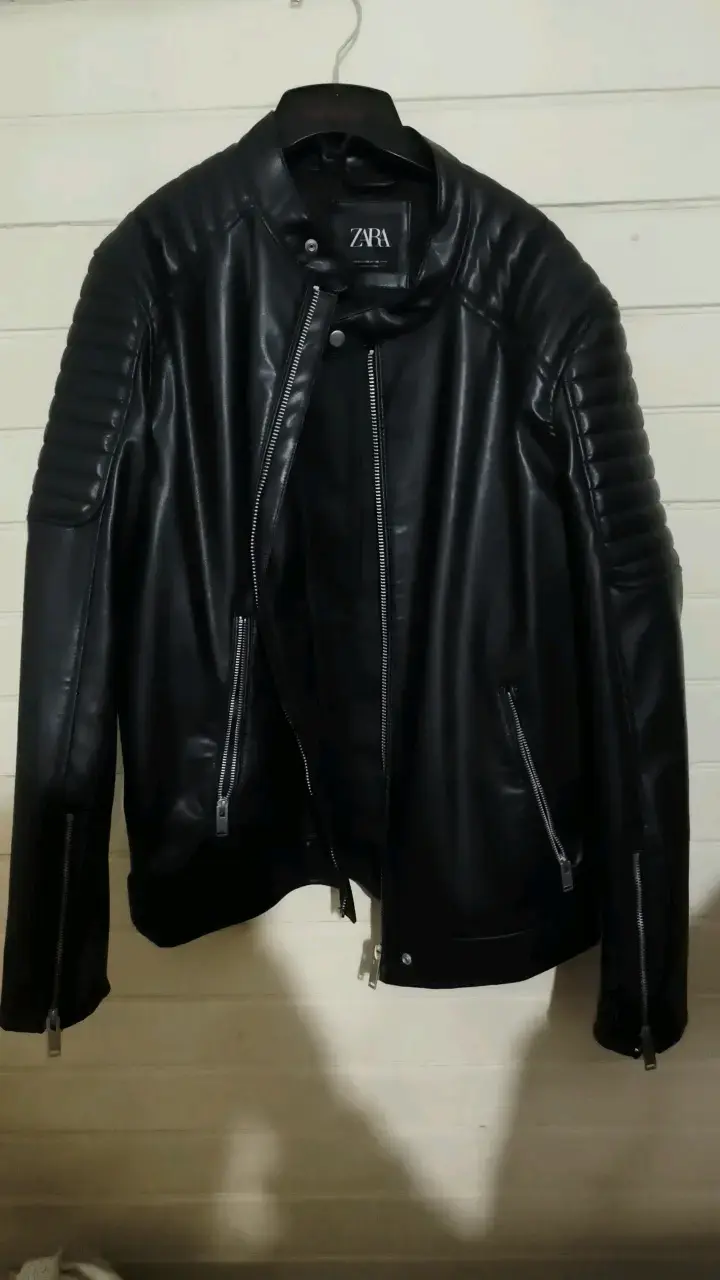 Chaqueta de cuero negra Zara para hombre - 1