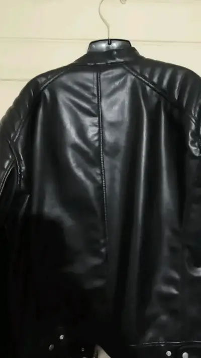 Chaqueta de cuero negra Zara para hombre - miniatura 4