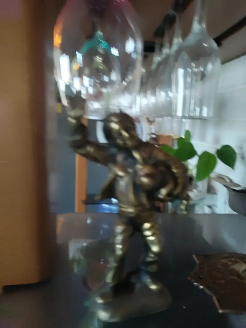 Figura decorativa de bronce estilo vintage - 1