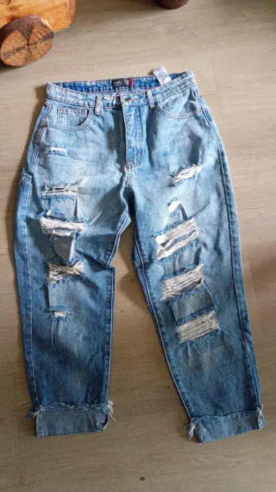 Jeans desgastados para mujer Mossimo - miniatura 2