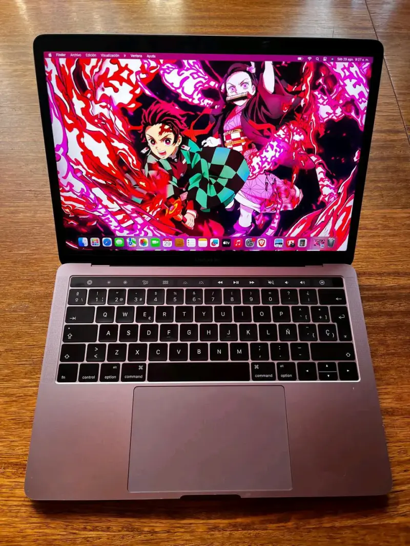 MacBook Pro 13'' touch bar - 1