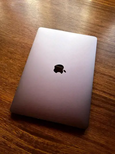 MacBook Pro 13'' touch bar - miniatura 4