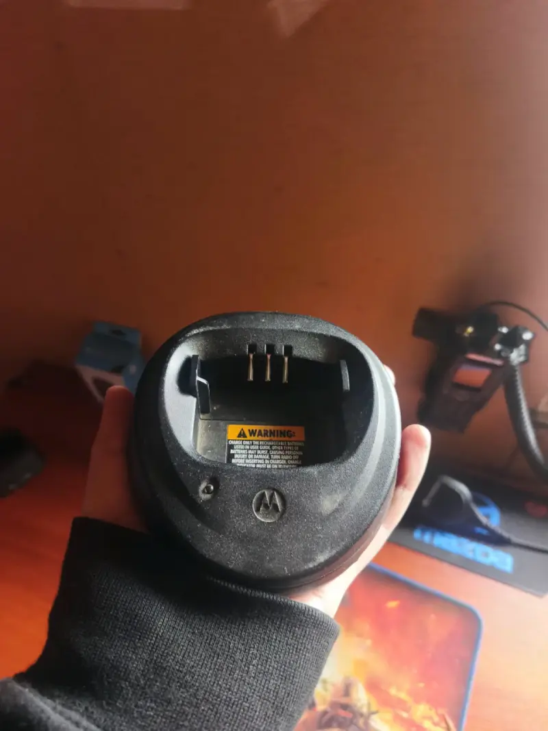 Radio portátil Motorola DEP 450 en buen estado - 4