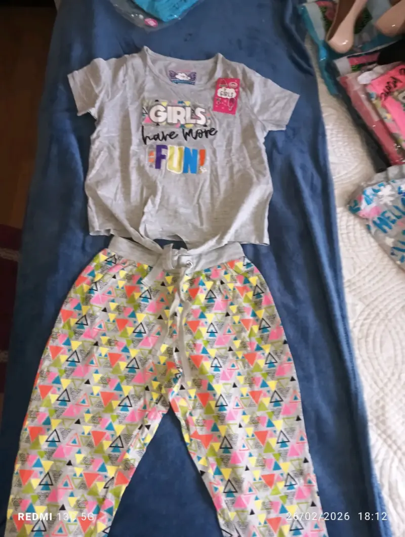 Pijama de niña con estampado divertido - 2