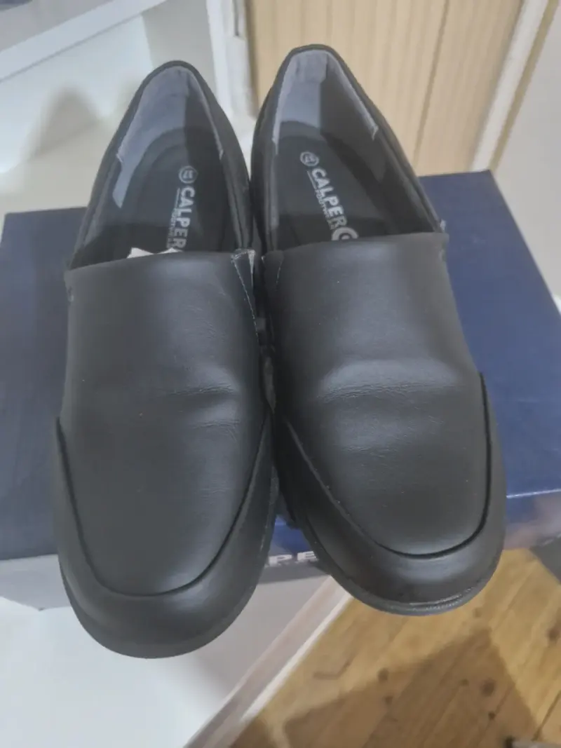 Zapatos de cuero negro Calper G cómodos - 1