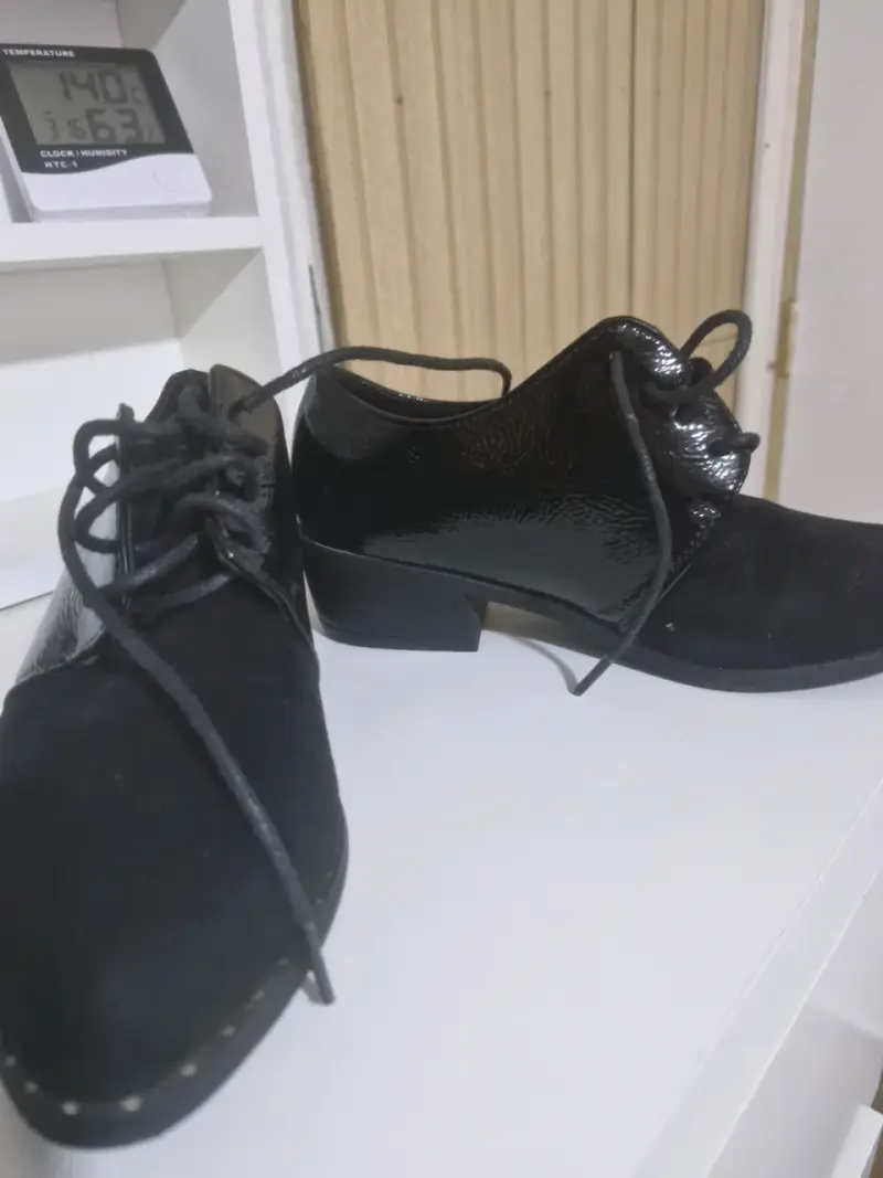 Zapatos de vestir negros con cordones para mujer - 2