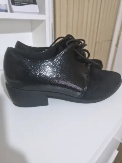 Zapatos de vestir negros con cordones para mujer - miniatura 4