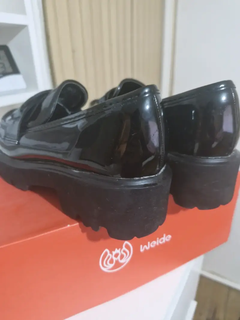 Zapatos de charol negro Weide con plataformas - 1