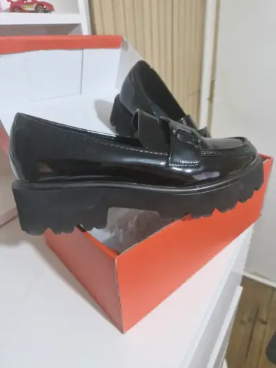Zapatos de charol negro Weide con plataformas - miniatura 4