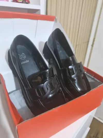 Zapatos de charol negro Weide con plataformas - miniatura 5