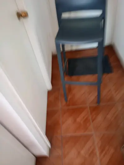Silla alta de bar gris moderna - miniatura 3