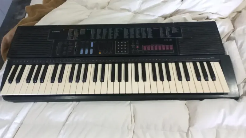 Teclado Casio CTK-630 con respuesta