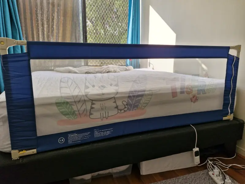 Baranda de seguridad para cama infantil azul - 2