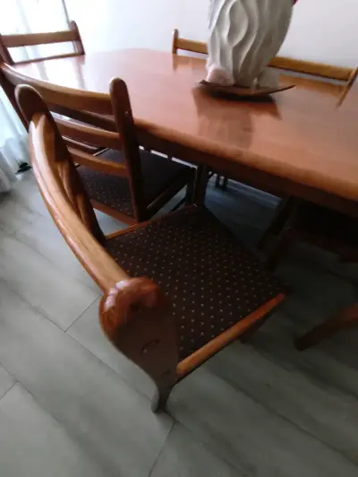 Juego de comedor de madera con 6 sillas - miniatura 5