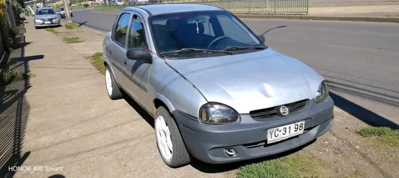 Auto Chevrolet Corsa 2005 1.7 disel en buen estado - 1