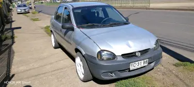 Auto Chevrolet Corsa 2005 1.7 disel en buen estado - miniatura 1