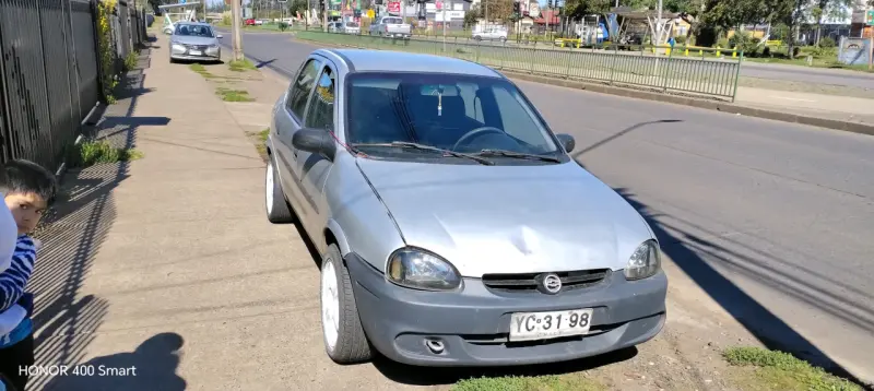 Auto Chevrolet Corsa 2005 1.7 disel en buen estado - 5