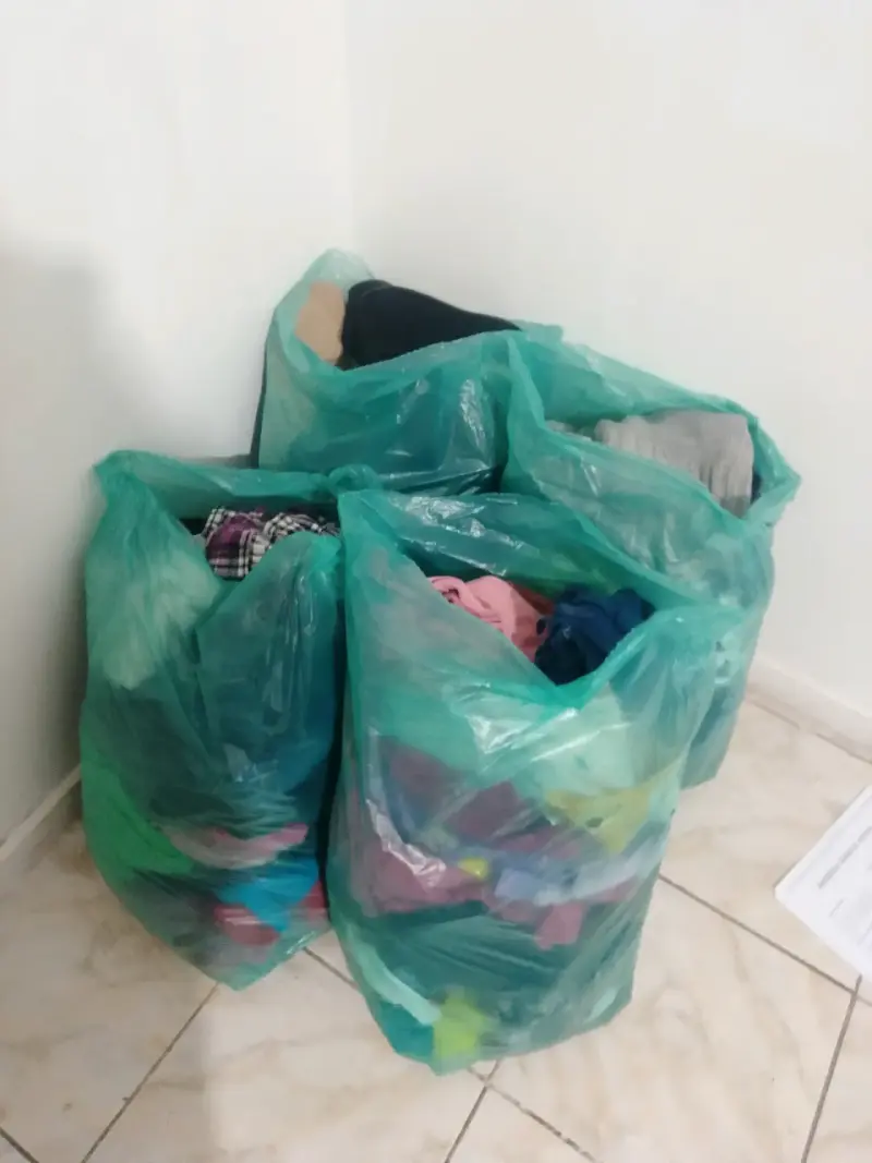 Lote de ropa variada