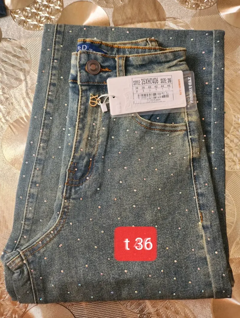 Jeans de mujer con detalles brillantes talla 36 - 2