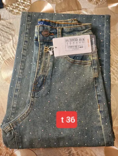 Jeans de mujer con detalles brillantes talla 36 - miniatura 2