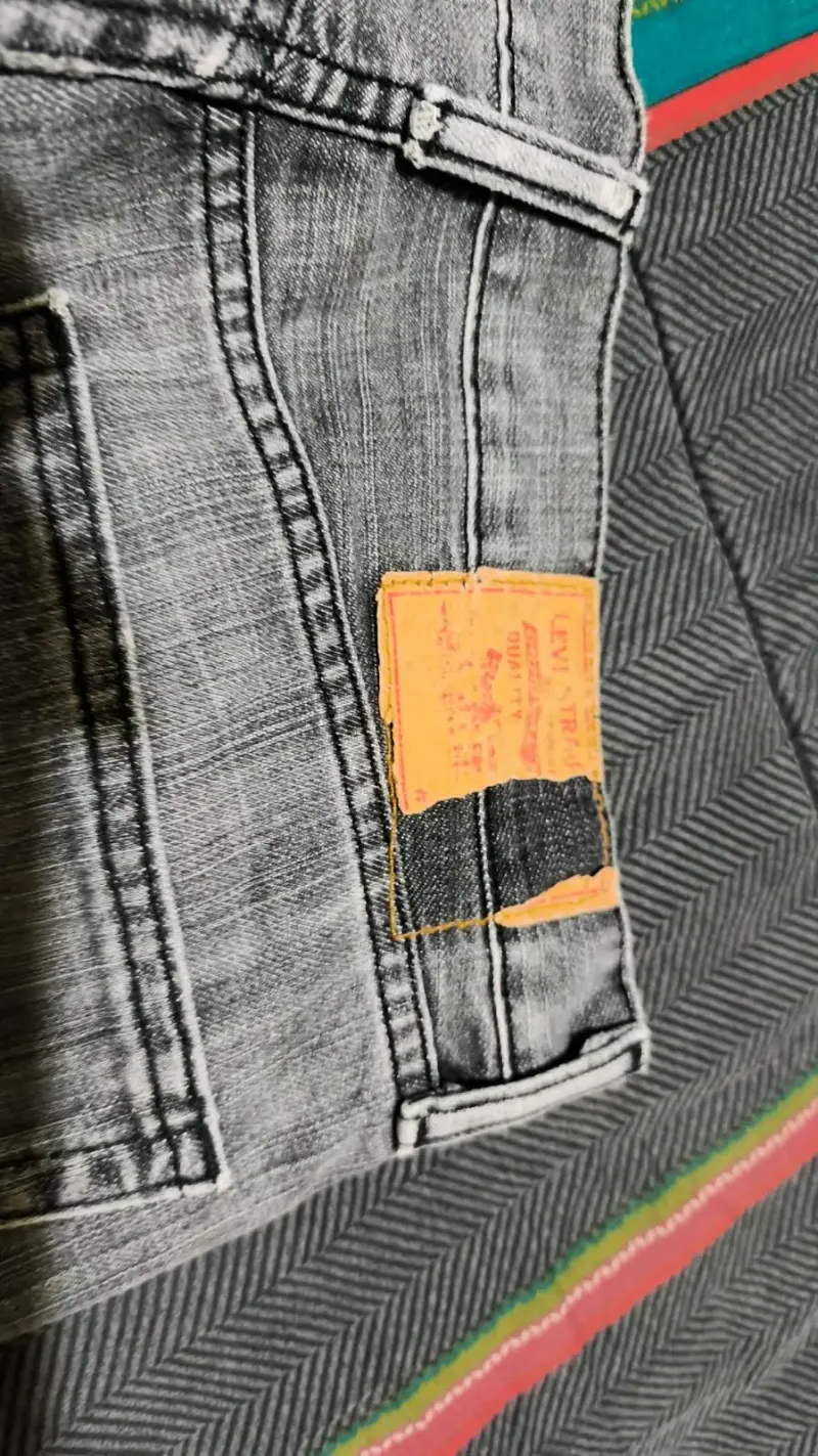 Jeans Levi's 505 Corte Recto Talla 31x32 - 3
