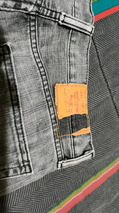 Jeans Levi's 505 Corte Recto Talla 31x32 - miniatura 3