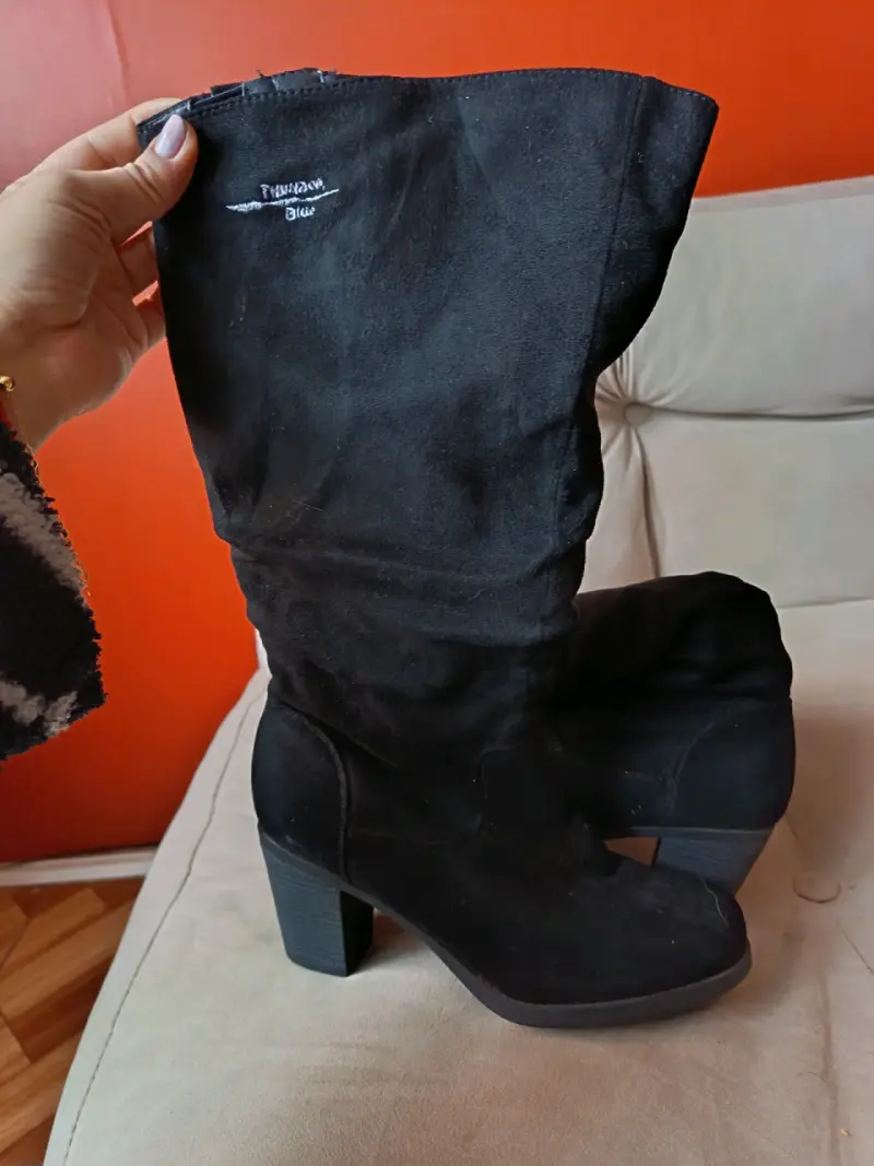 Botas negras de gamuza con tacón grueso - 2