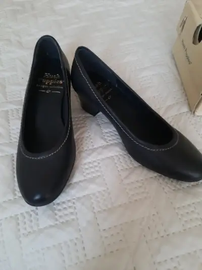 Zapatos de tacón bajo Hush Puppies negros - miniatura 2