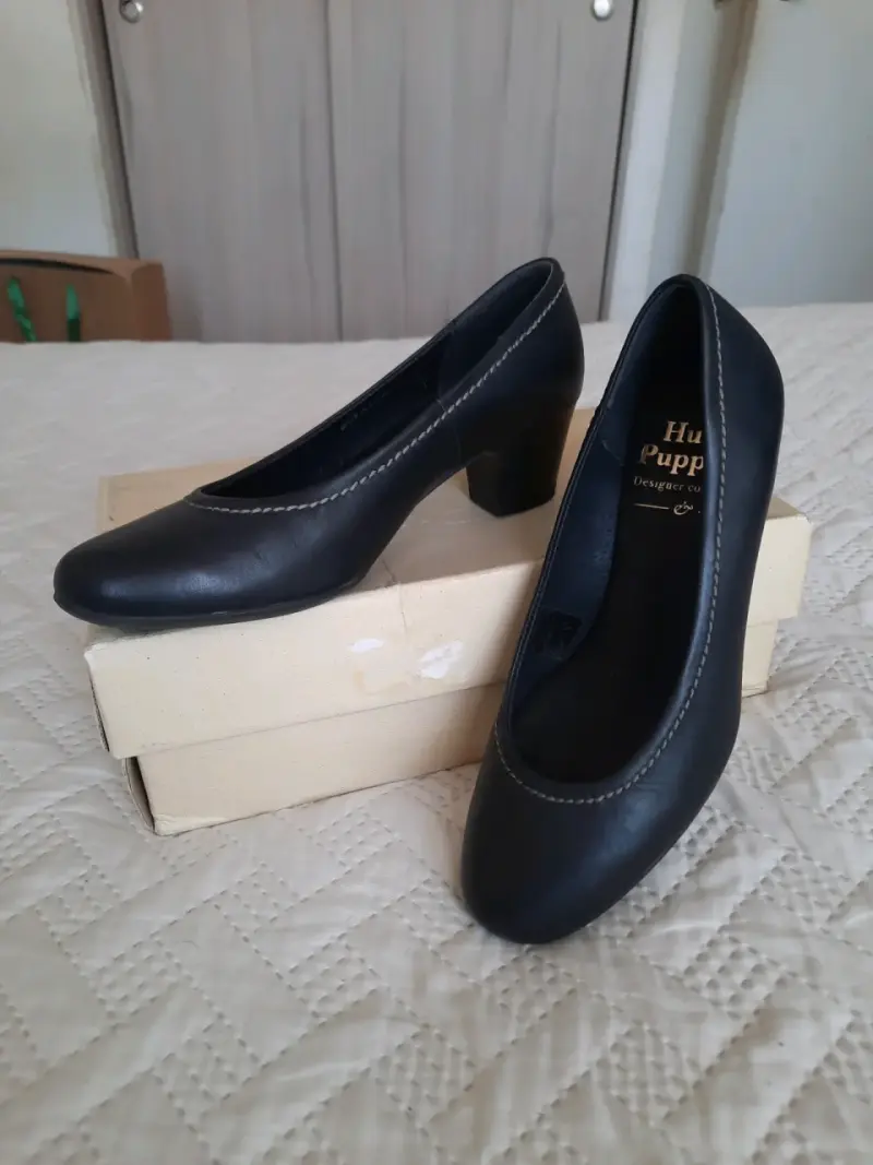 Zapatos de tacón bajo Hush Puppies negros - 4