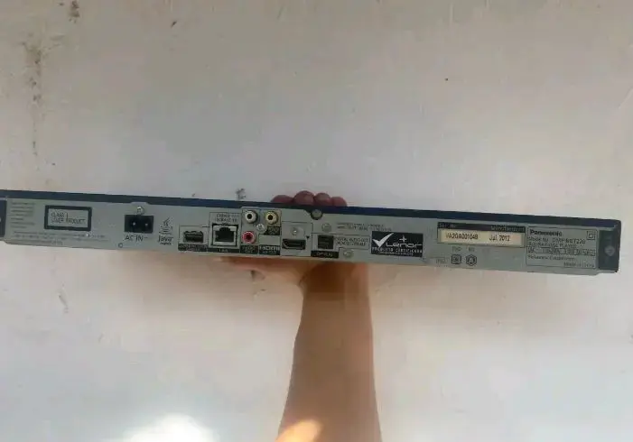 Reproductor Blu-ray Panasonic con control remoto - 3