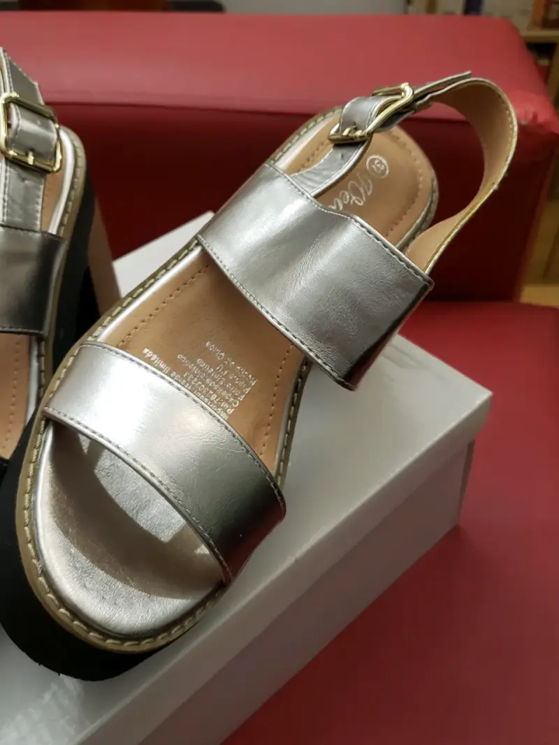 Sandalias plateadas de plataforma para mujer - 1