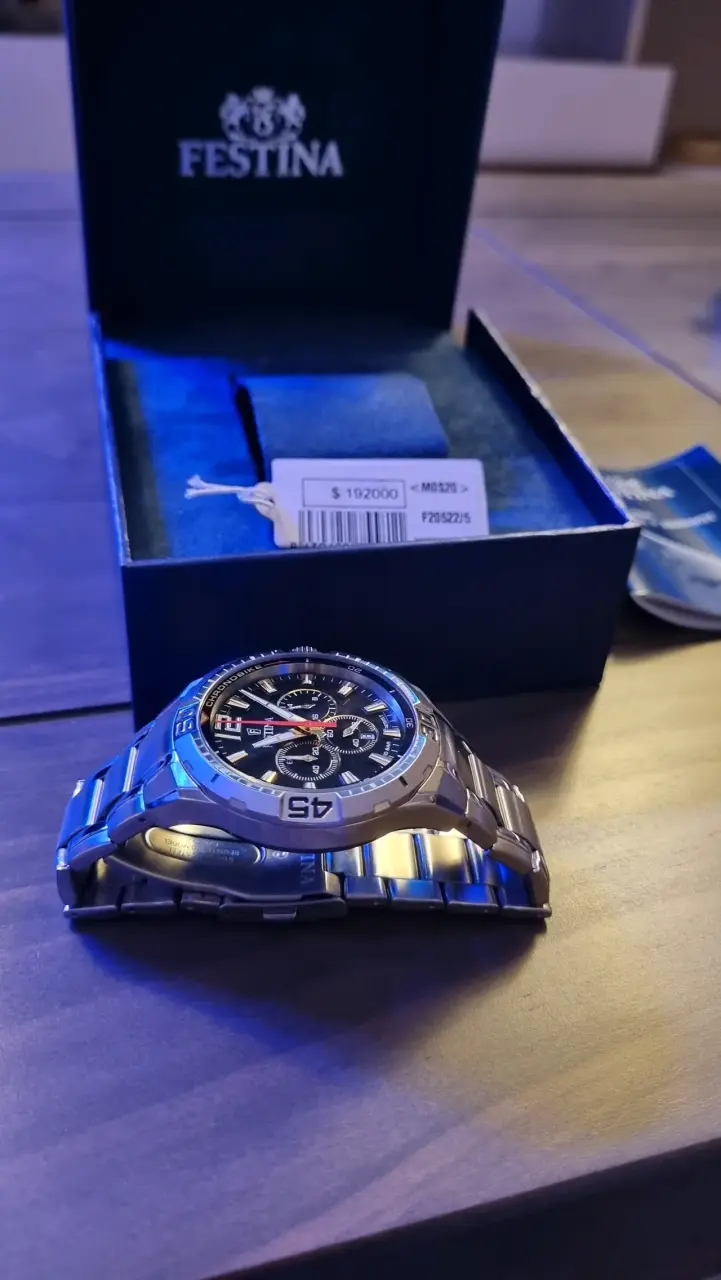 Reloj Festina cronógrafo de acero inoxidable - 5