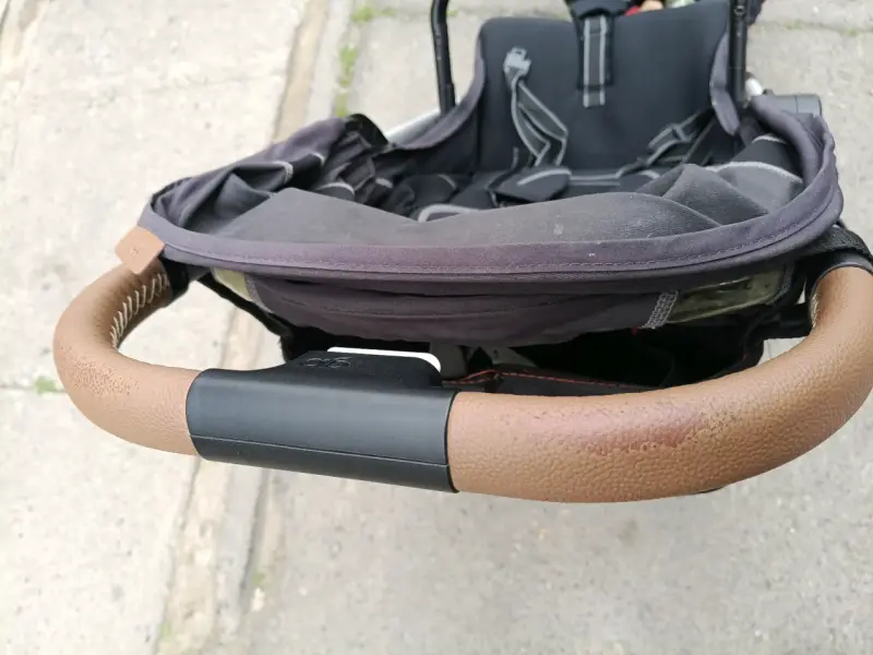 Coche de bebé plegable GB con manillar ajustable - 4