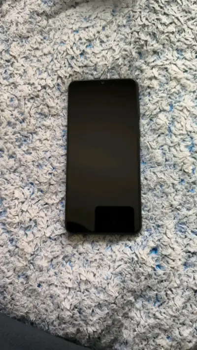 Teléfono Samsung Galaxy A04 en buen estado - miniatura 1