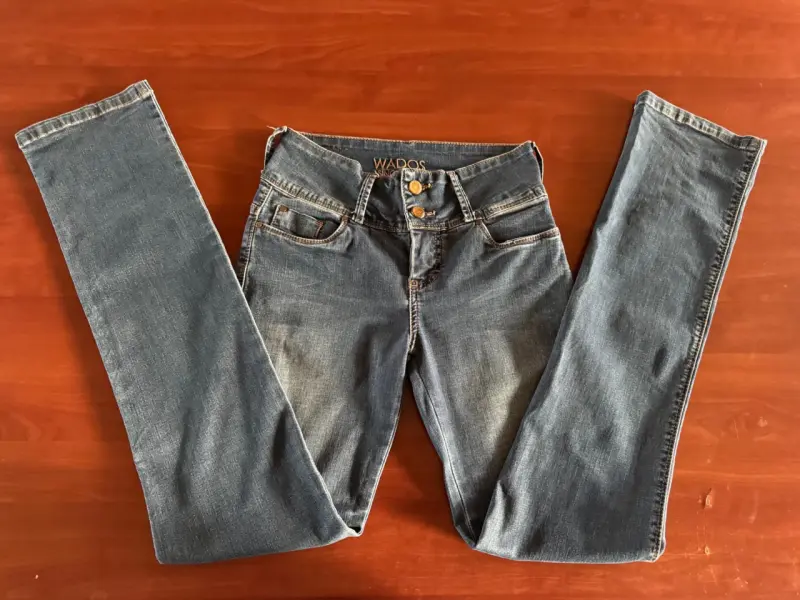 Jeans azul oscuro para mujer Wados 2000s