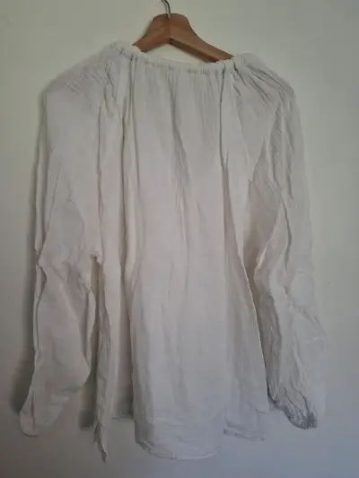 Blusa blanca de lino con cuello nudo marinero - miniatura 3