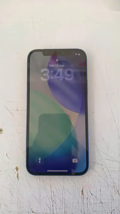 iPhone 12 Azul en Buen Estado - miniatura 1
