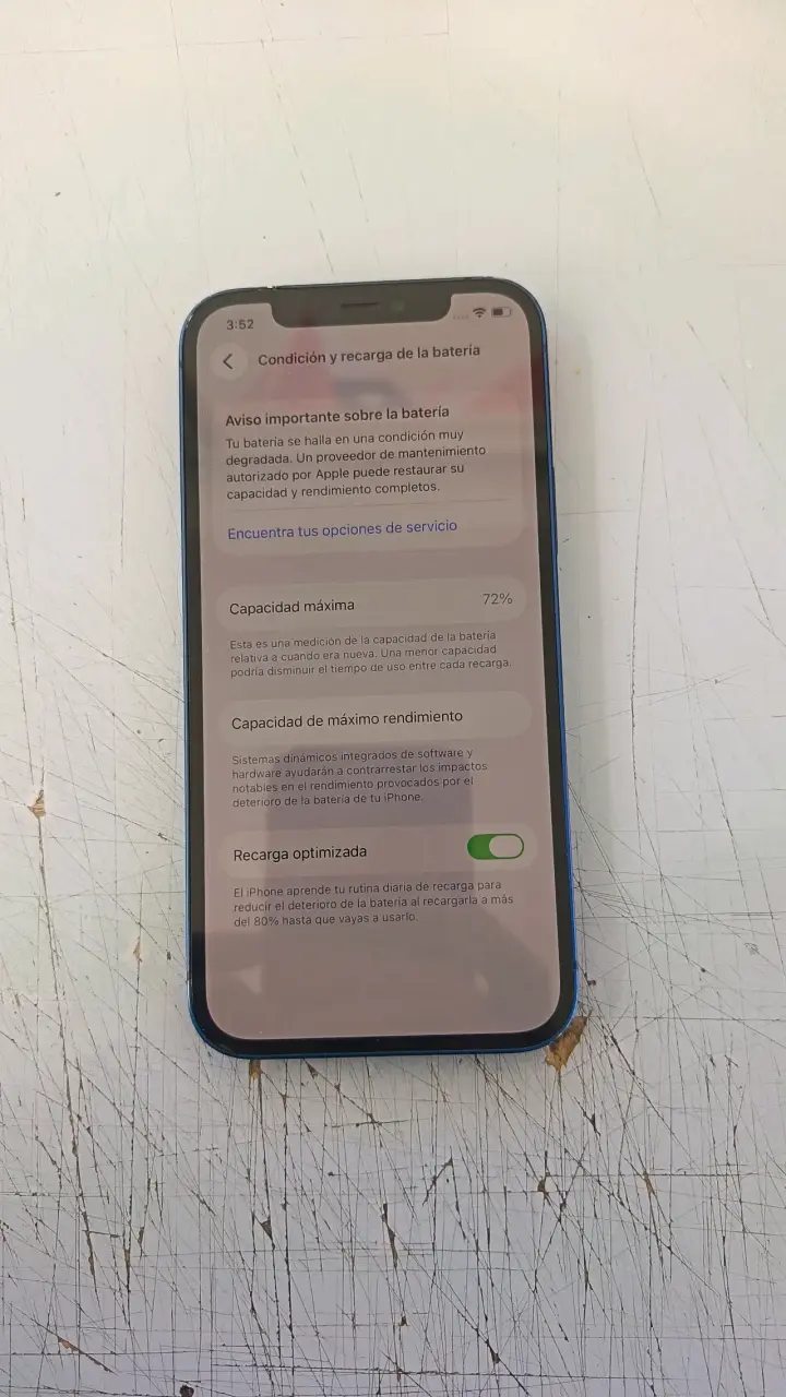 iPhone 12 Azul en Buen Estado - 4