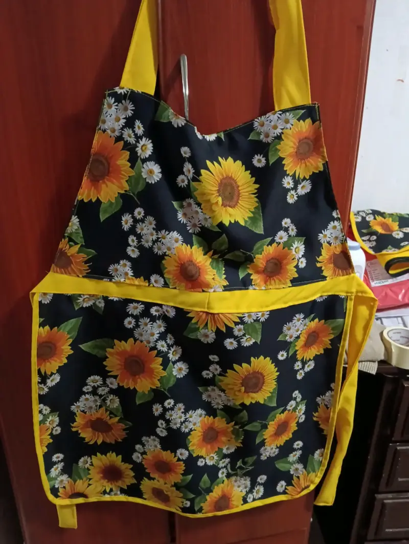 Delantal de cocina con diseño de girasoles - 2