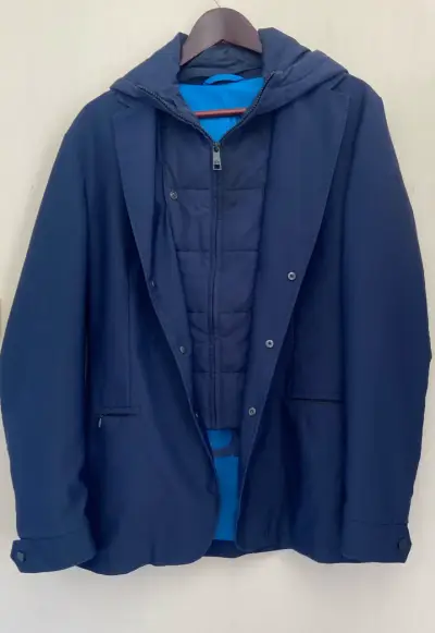 Chaqueta azul con capucha desmontable - miniatura 1